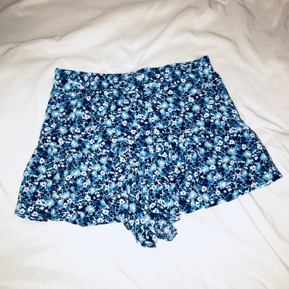 Aeropostale Blue Floral Skirt Short